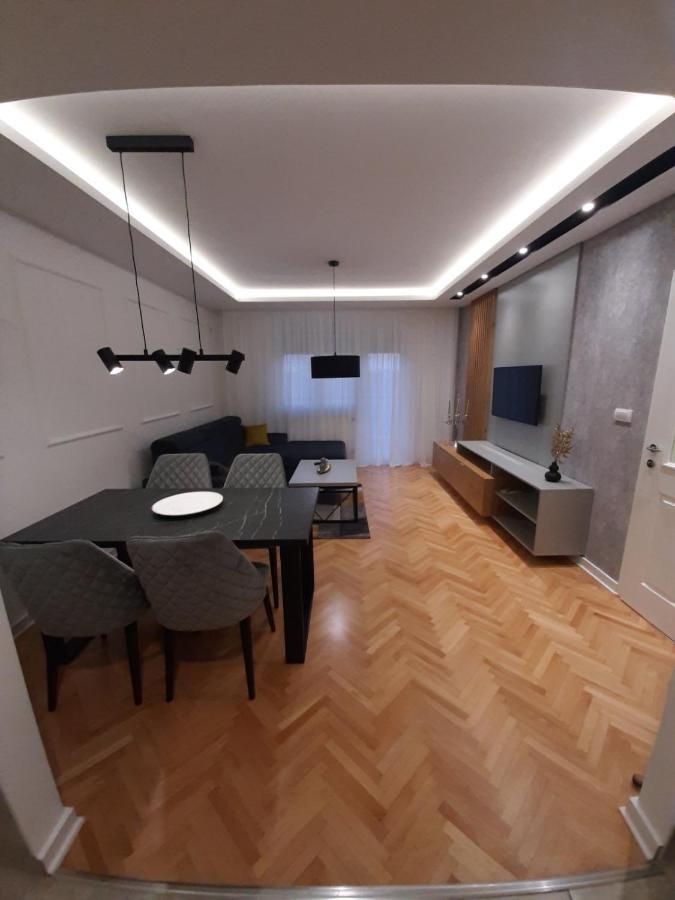 Apartman Geneva บิเยลยินา ภายนอก รูปภาพ